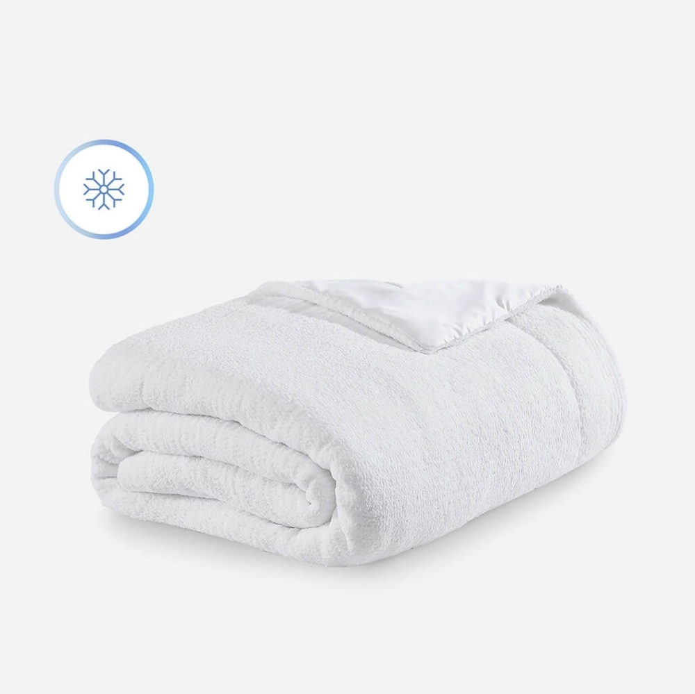 Sunday Citizen Snug Cooling Comforter